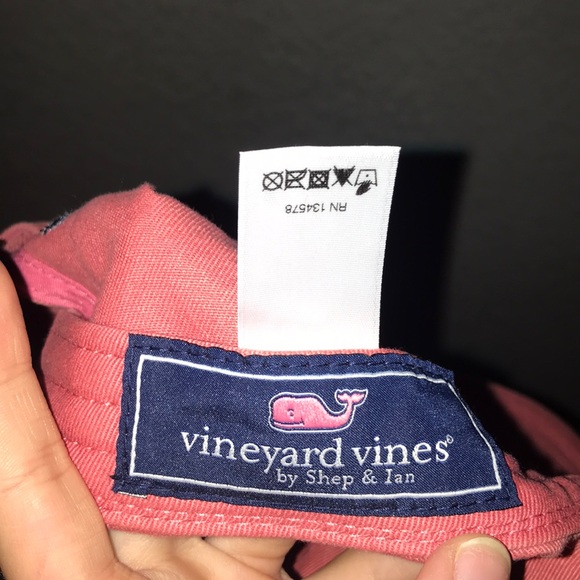 Vineyard vines Hat - Picture 3 of 3